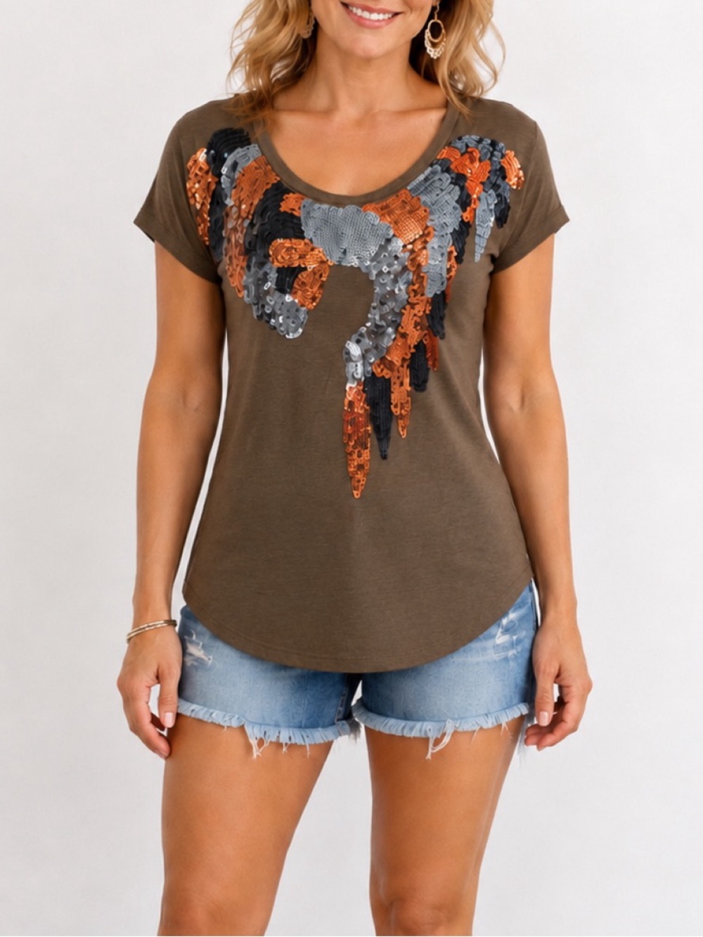 Daytrip short-sleeve top with a sequin wing design